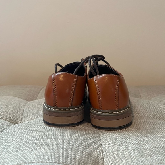 Boys Brown Dress Shoes - Picture 3 of 6